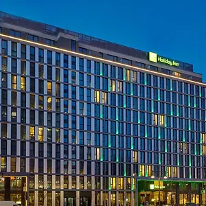 holiday-inn-berlin-centre-alexanderplatz.find-berlin-hotels.com/
